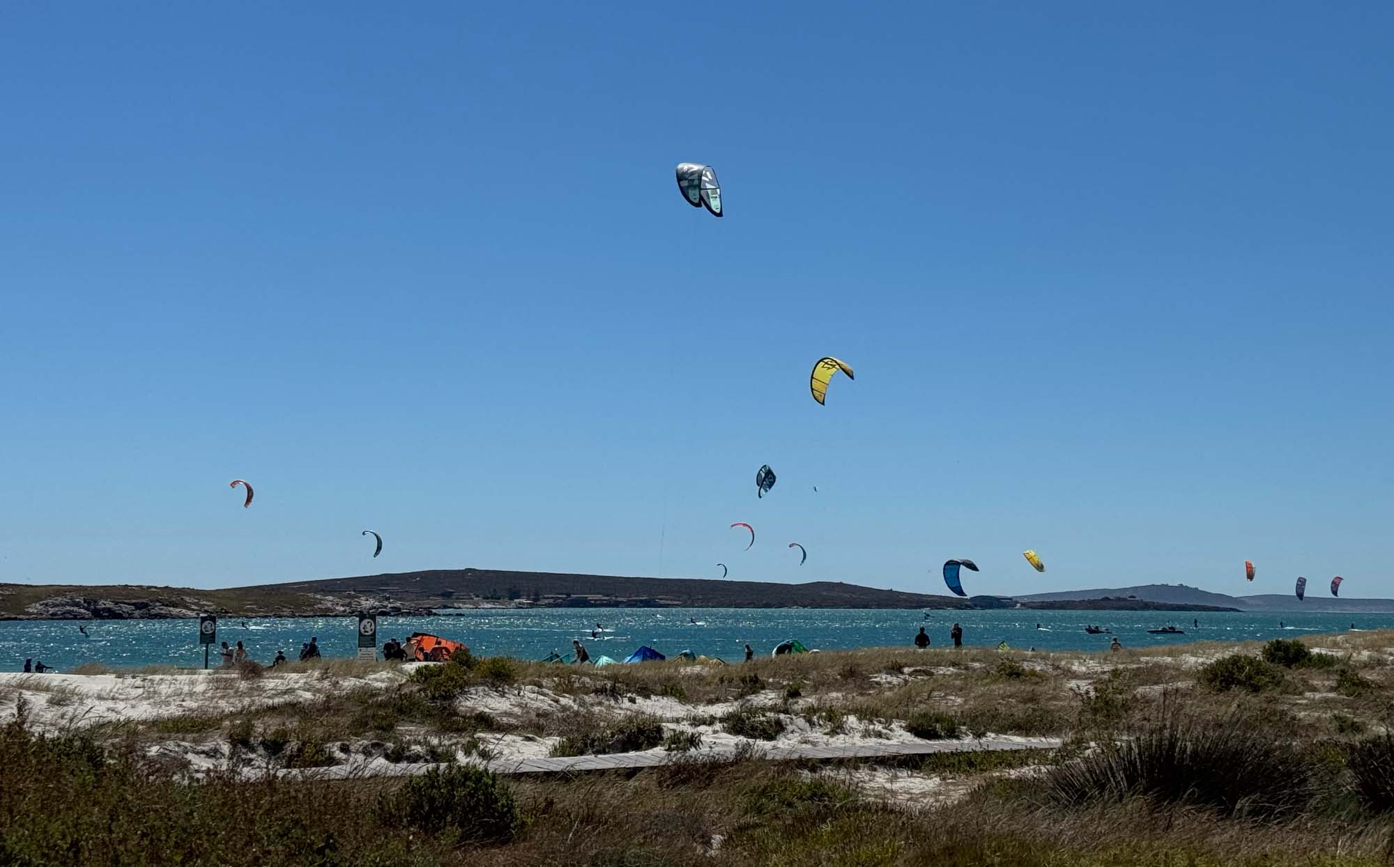 Kitefoil & Wingfoil coaching in Langebaan